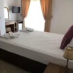 Ξενοδοχείο Veranda 3*